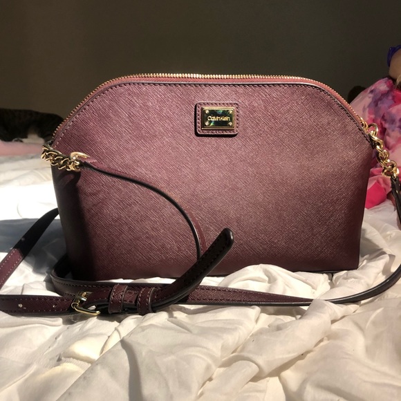 Calvin Klein Saffiano Burgundy Crossbody Chain Bag - Picture 1 of 5